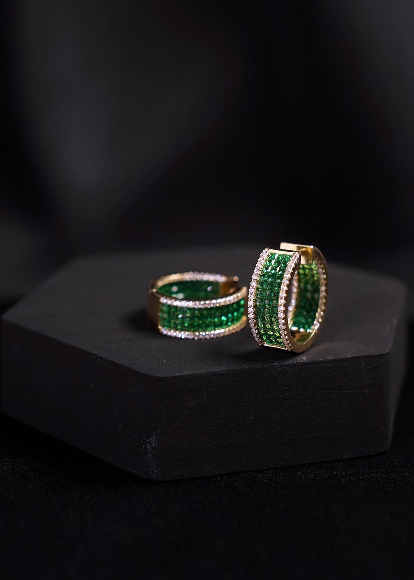 Emerald Hoop