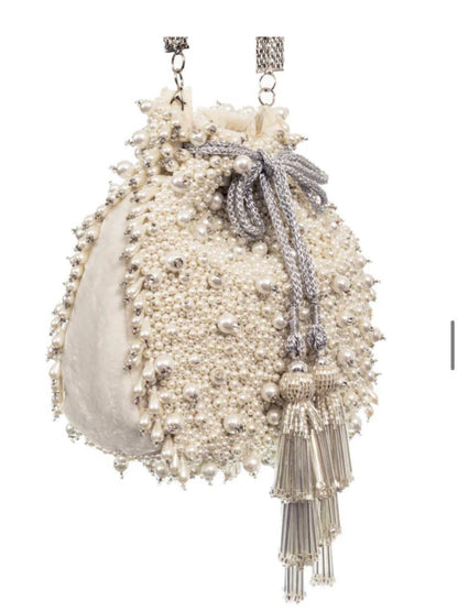 Pearl Lovisa
