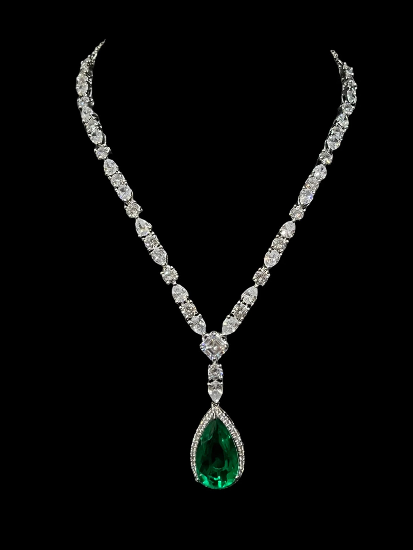 Emerald Aura