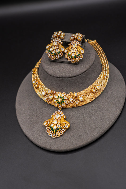 Zeenat Necklace Set