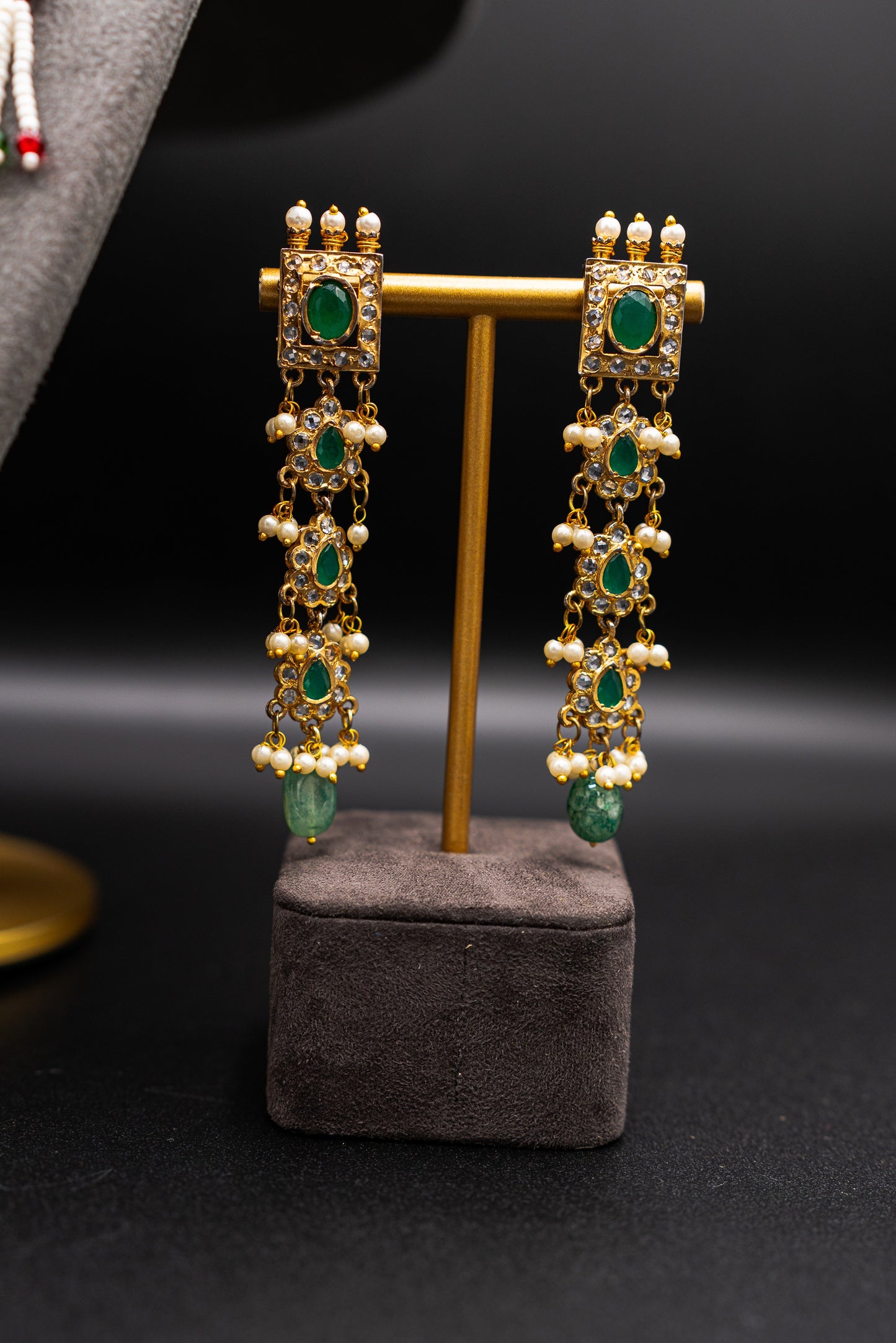 Jurao Emerald Necklace set