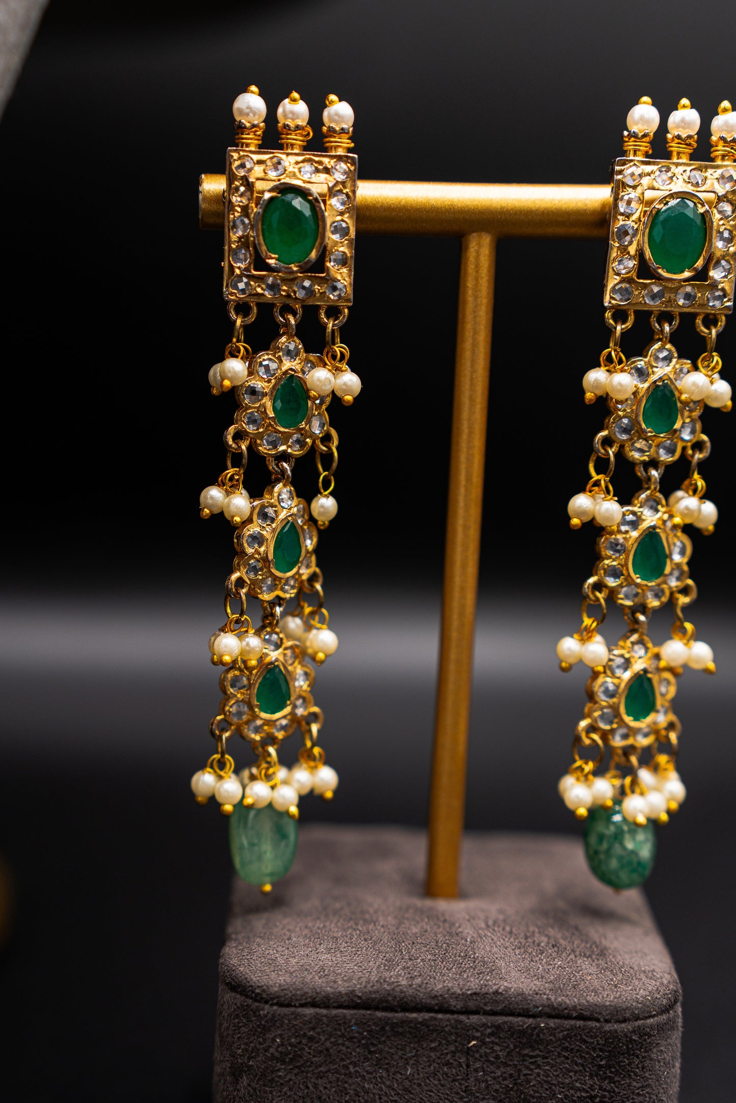 Jurao Emerald Necklace set