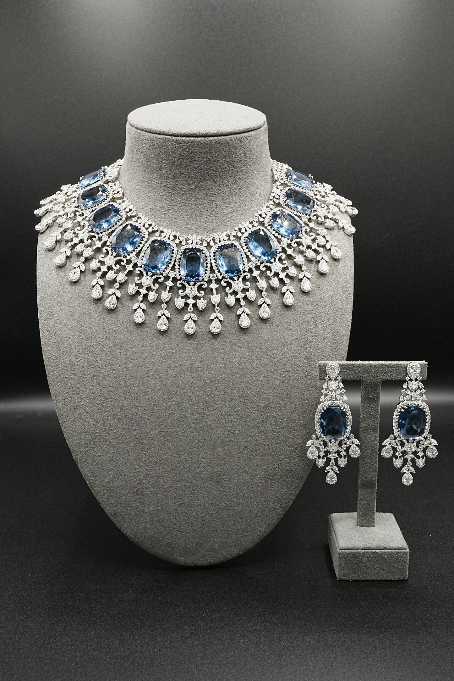 Tanzanite Oval Necklace Set