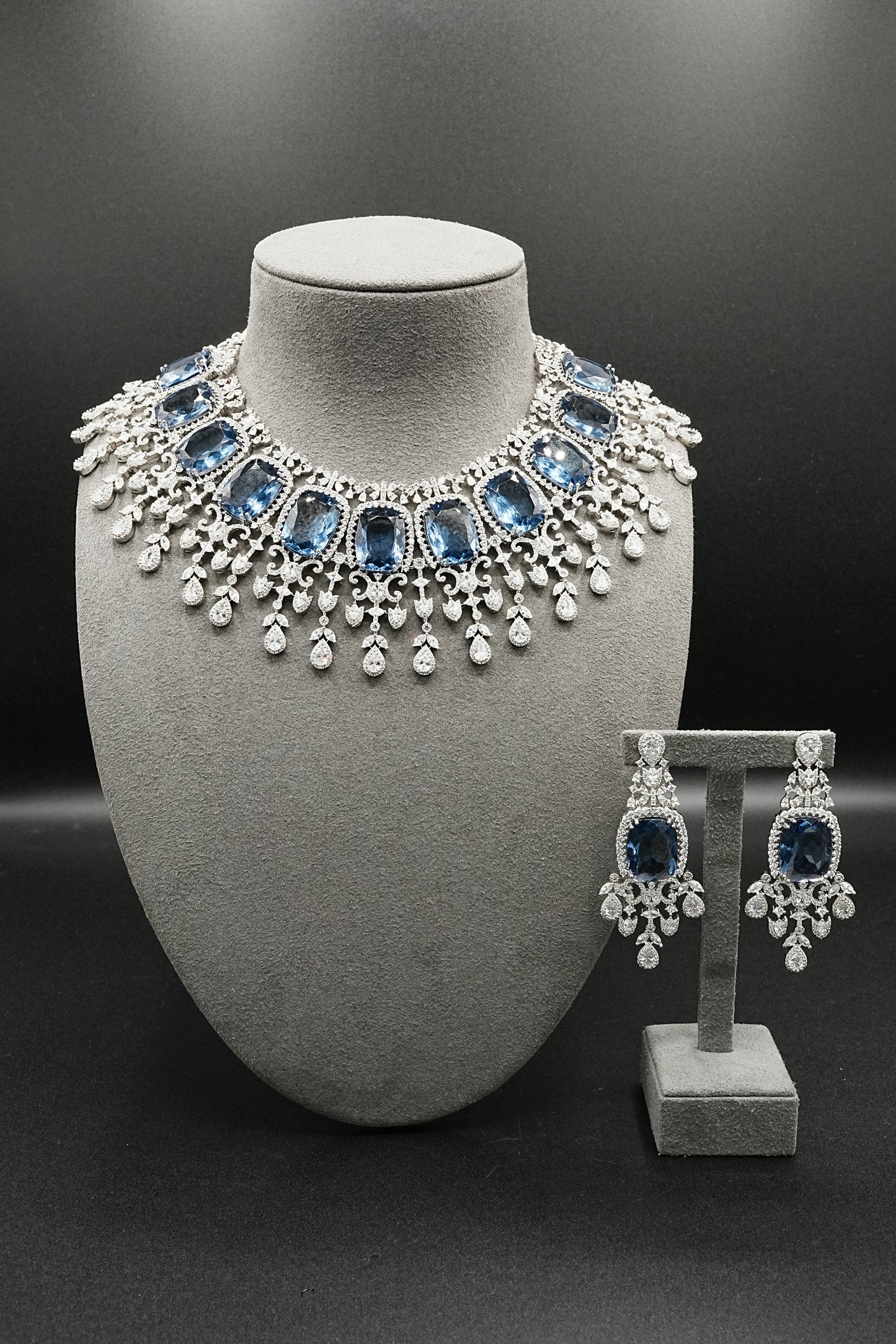 Tanzanite Oval Necklace Set