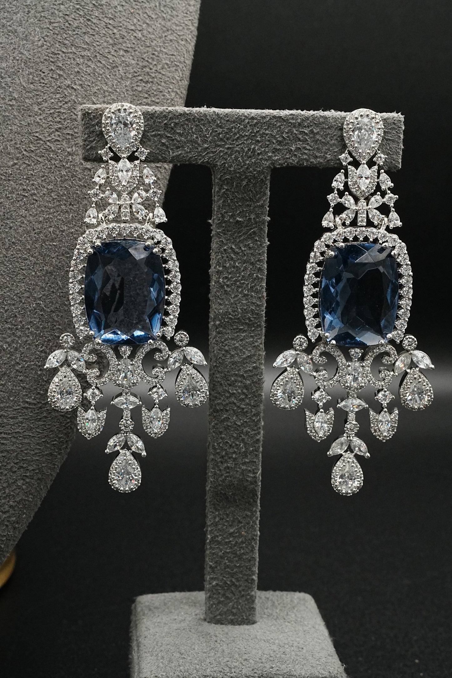 Tanzanite Oval Necklace Set