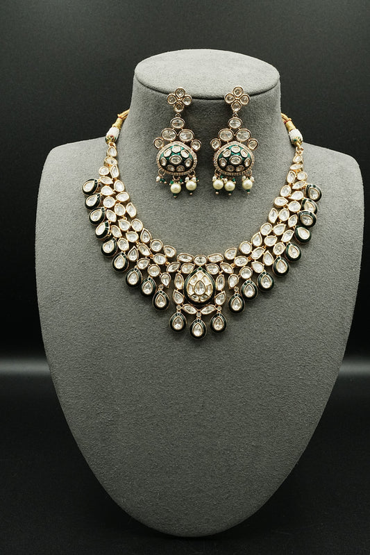 Plain Polki Necklace