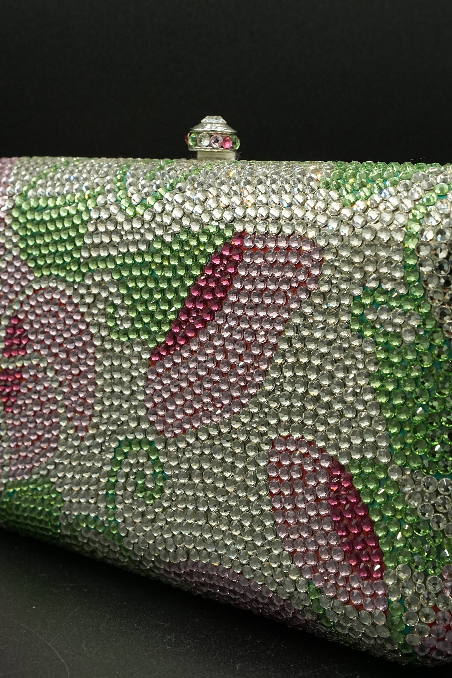 Pastels Flora Clutch