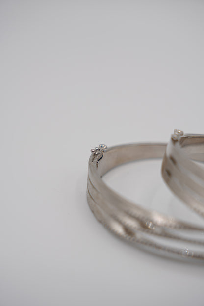 Tri-Twisted Openable Bangle (Single)