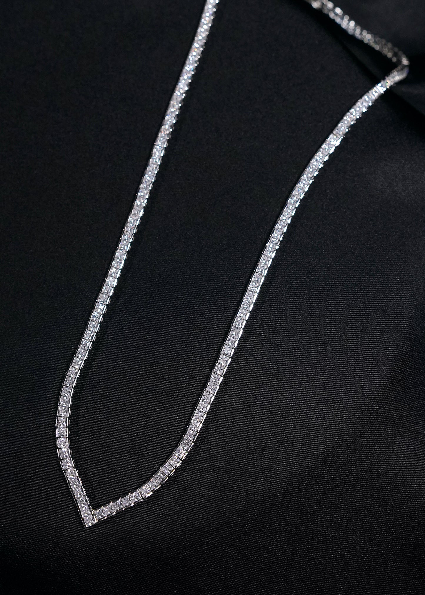 V- shaped Silver String