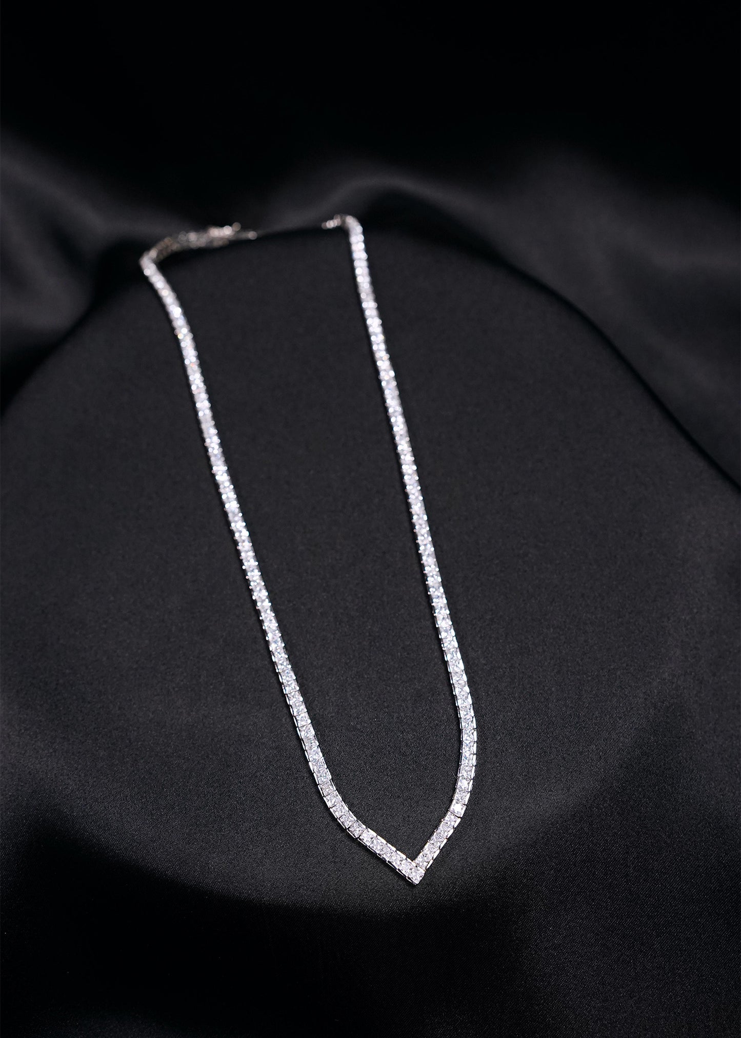 V- shaped Silver String