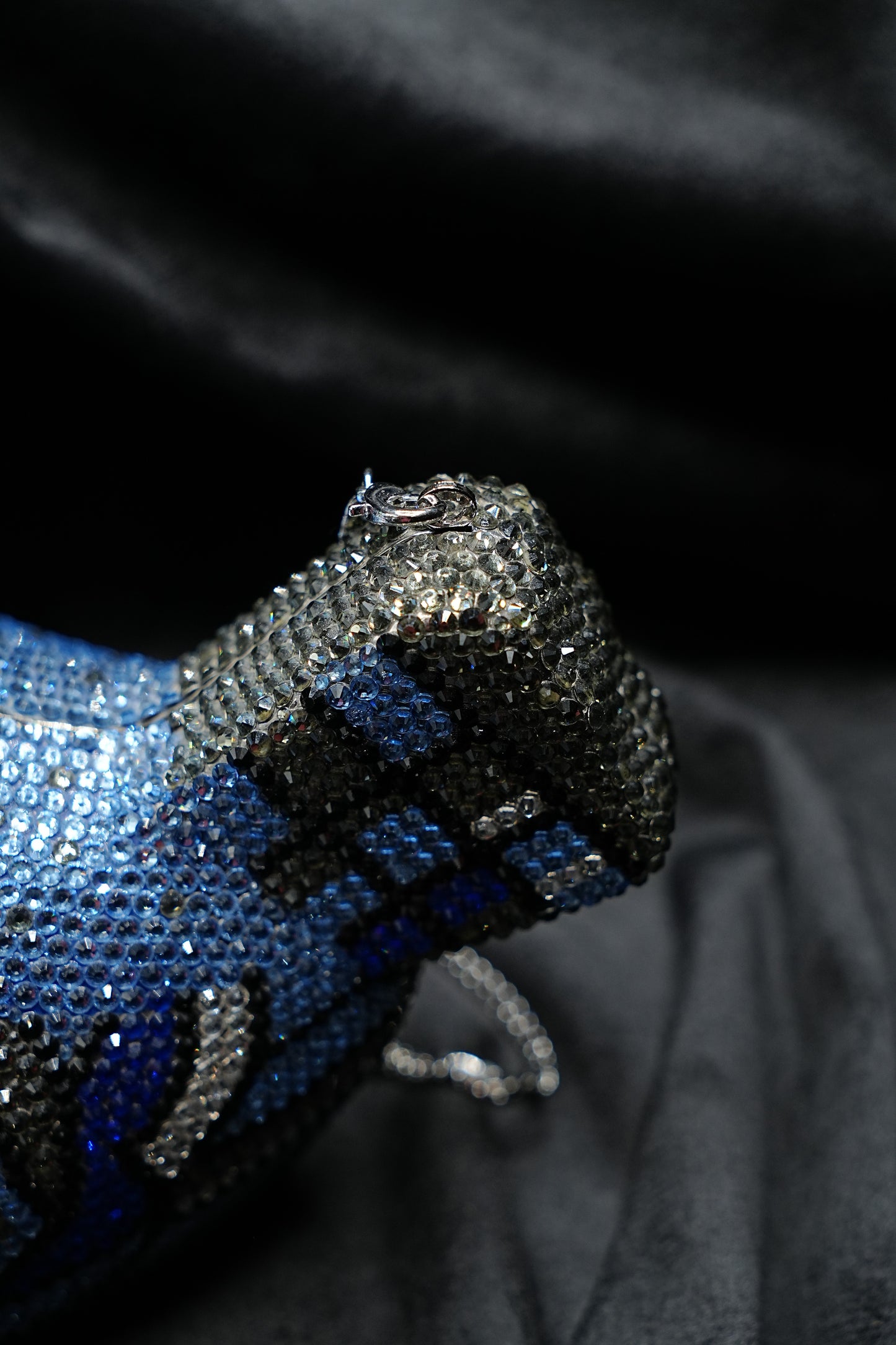 Judith Inspired Bird Clutch