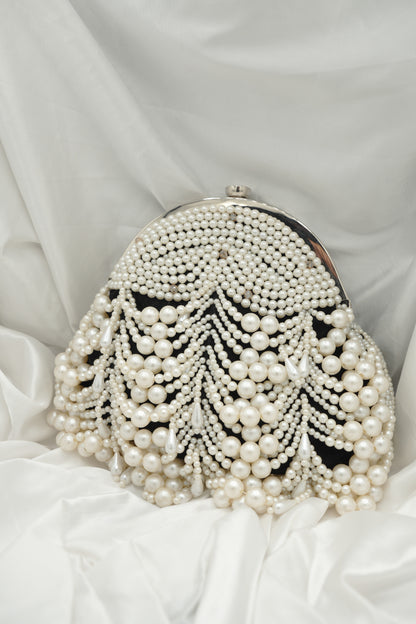 Midnight Pearl Potli