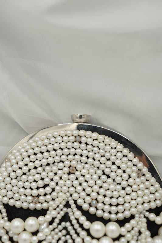 Midnight Pearl Potli