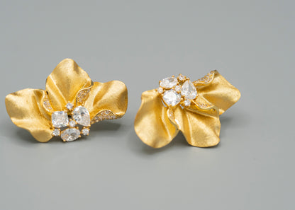 Central Flora earrings