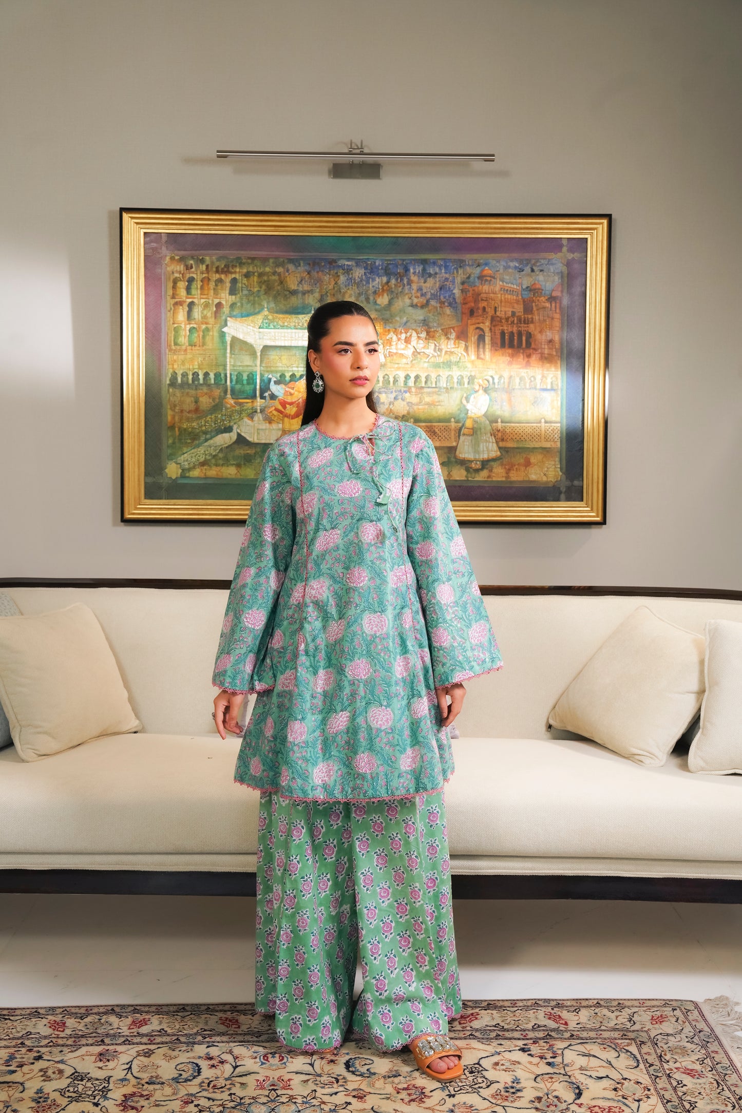 Gulnaar Short