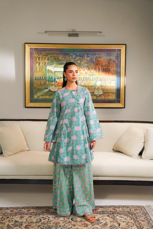 Gulnaar Short